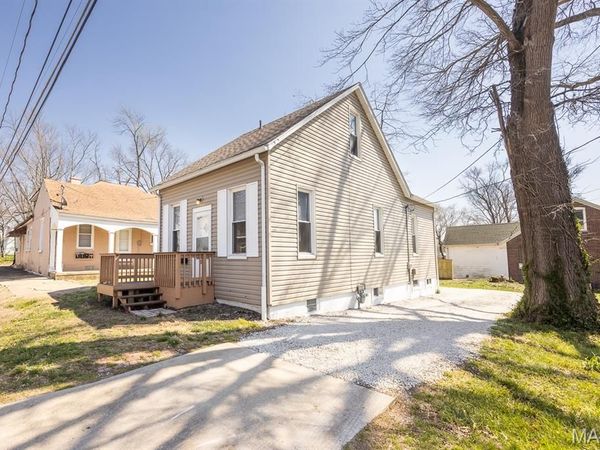 506 E McKinley Street, Belleville, IL 62220