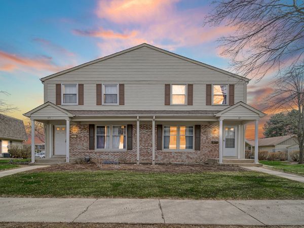 611 Kendall Court, Schaumburg, IL 60194