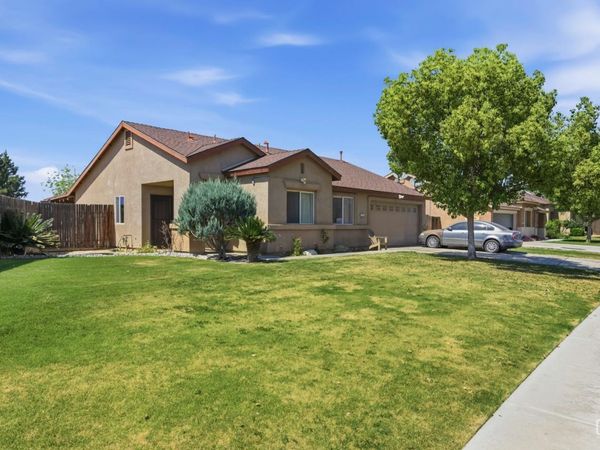 7115 Santana Sun Drive, Bakersfield, CA 93313