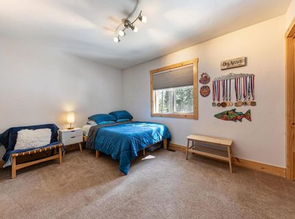 6192 Serene Road, Soda Springs, CA 95724 Photo