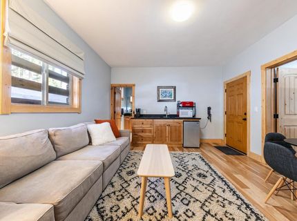 6192 Serene Road, Soda Springs, CA 95724 Photo