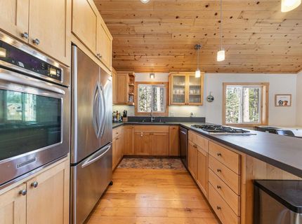 6192 Serene Road, Soda Springs, CA 95724 Photo