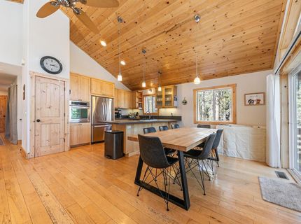 6192 Serene Road, Soda Springs, CA 95724 Photo