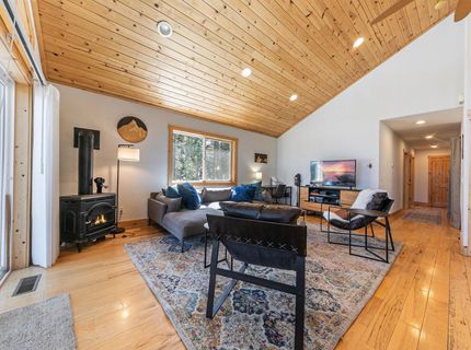 6192 Serene Road, Soda Springs, CA 95724 Photo