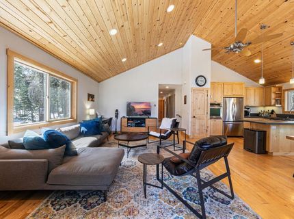 6192 Serene Road, Soda Springs, CA 95724 Photo