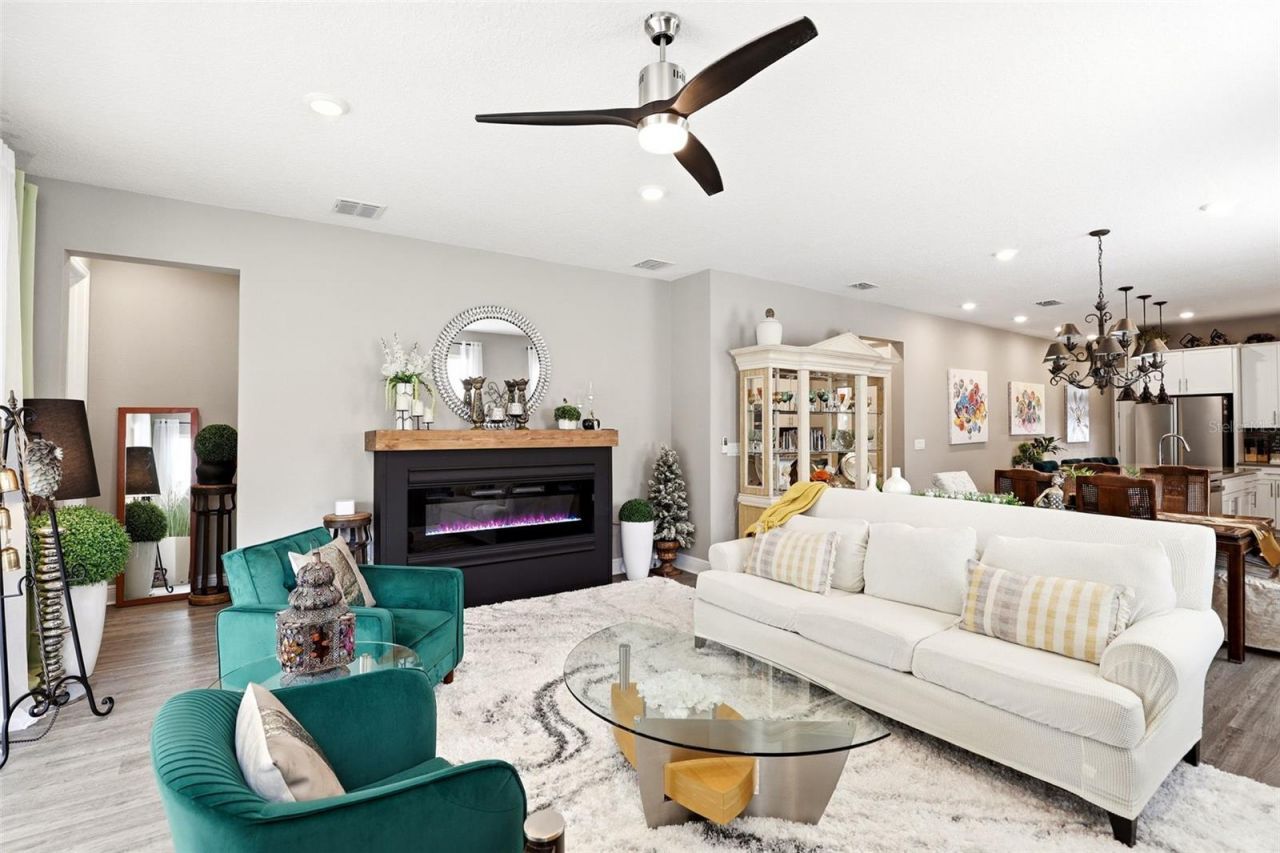 5256 Meadow Song Drive , Okahumpka, FL 34762 Photo