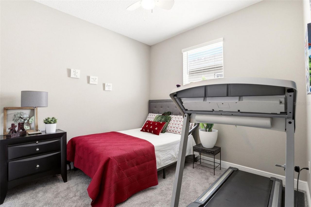 5256 Meadow Song Drive , Okahumpka, FL 34762 Photo