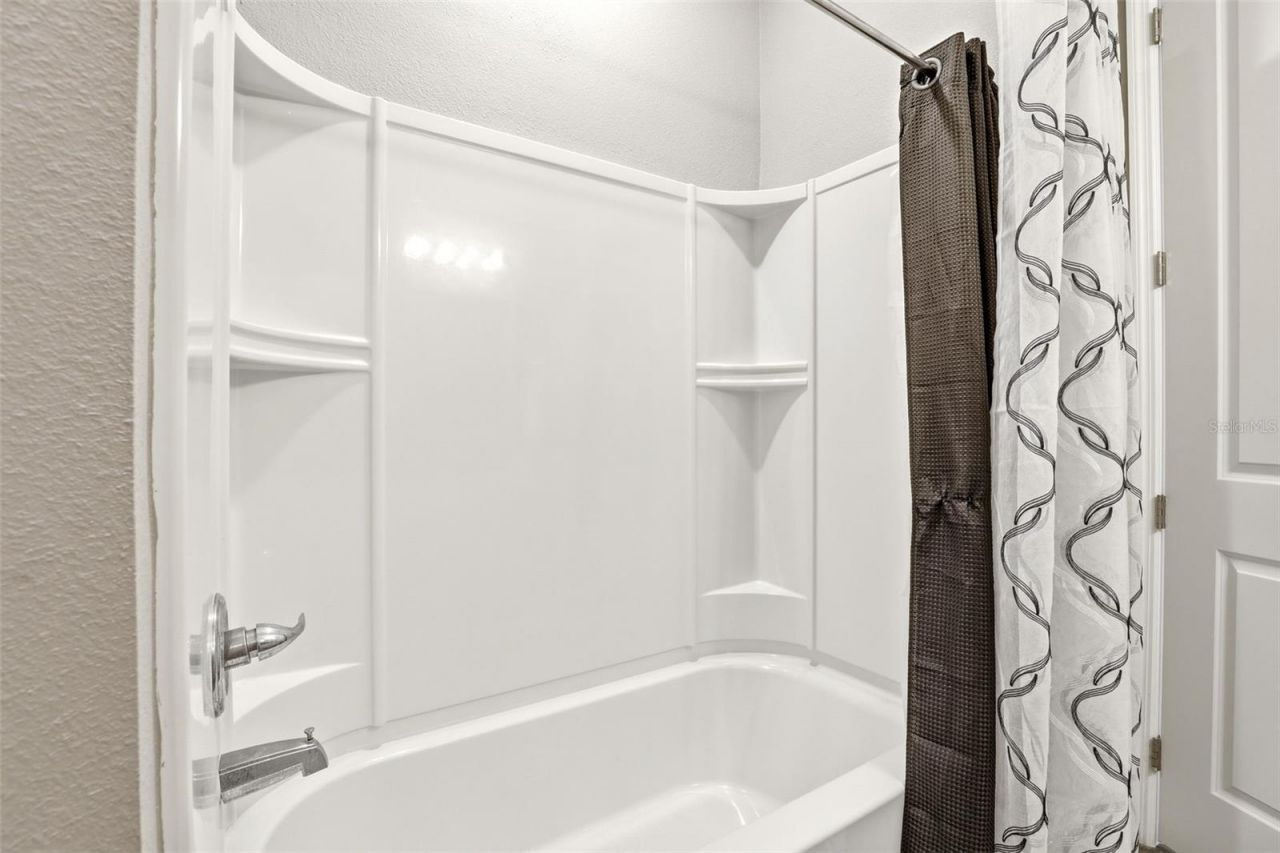 5256 Meadow Song Drive , Okahumpka, FL 34762 Photo