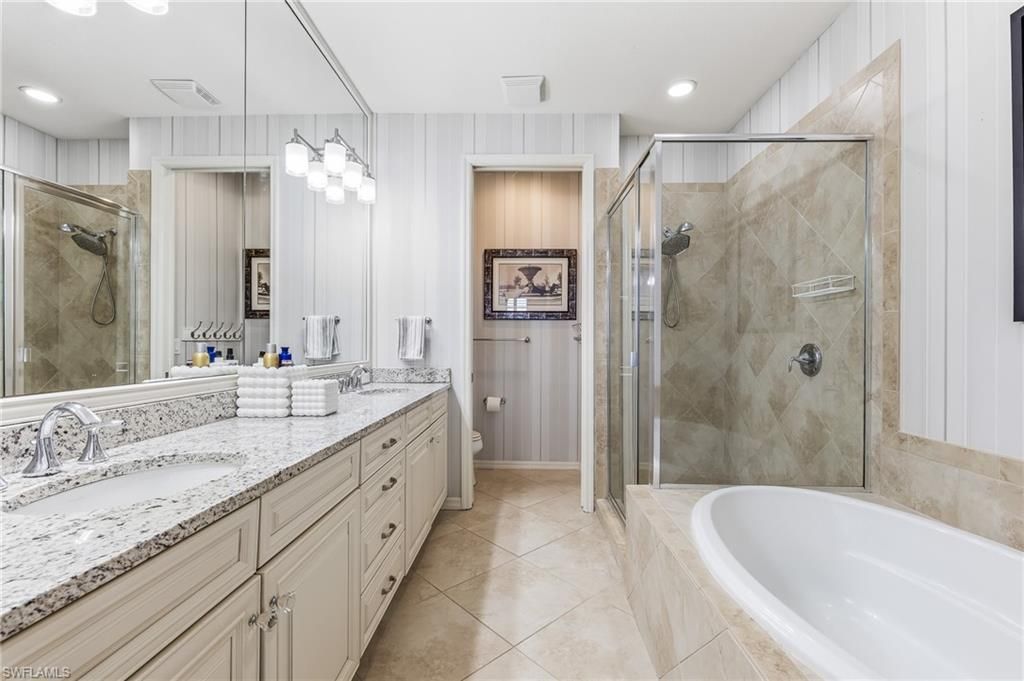 11901 Izarra Way , Unit 8612, Fort Myers, FL 33912 Photo