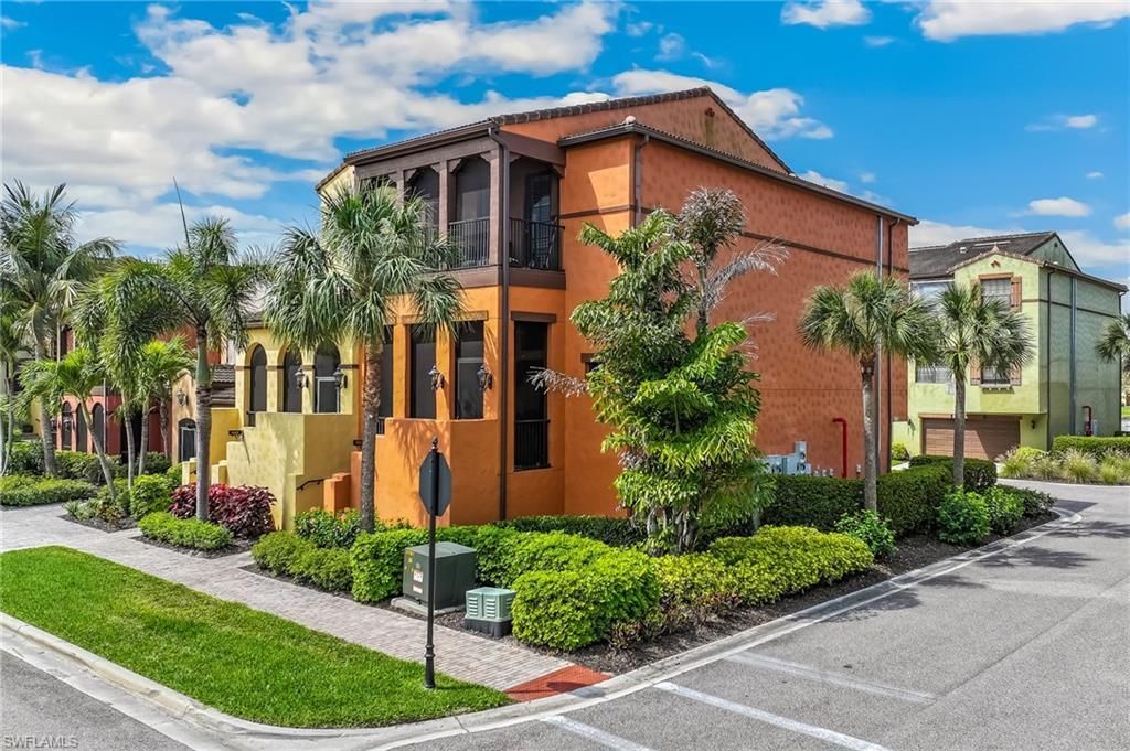 11901 Izarra Way , Unit 8612, Fort Myers, FL 33912 Photo