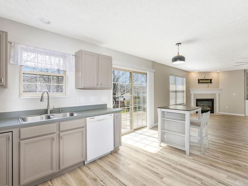 9228 Sawgrass Drive, Miamisburg, OH 45342 Photo 9