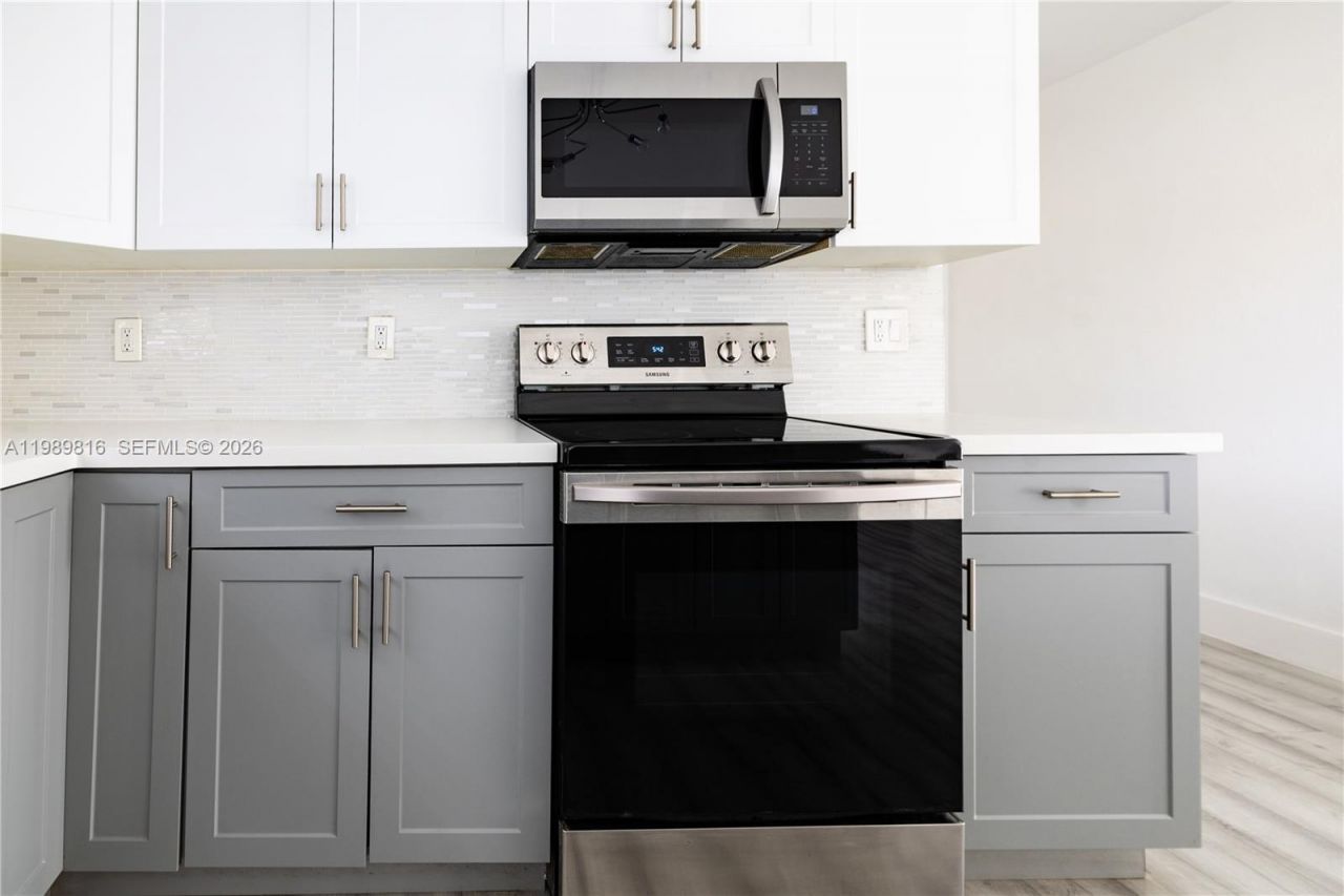 2455 Wiley Ct, Hollywood, FL 33020 Photo