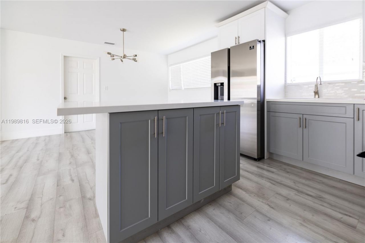 2455 Wiley Ct, Hollywood, FL 33020 Photo