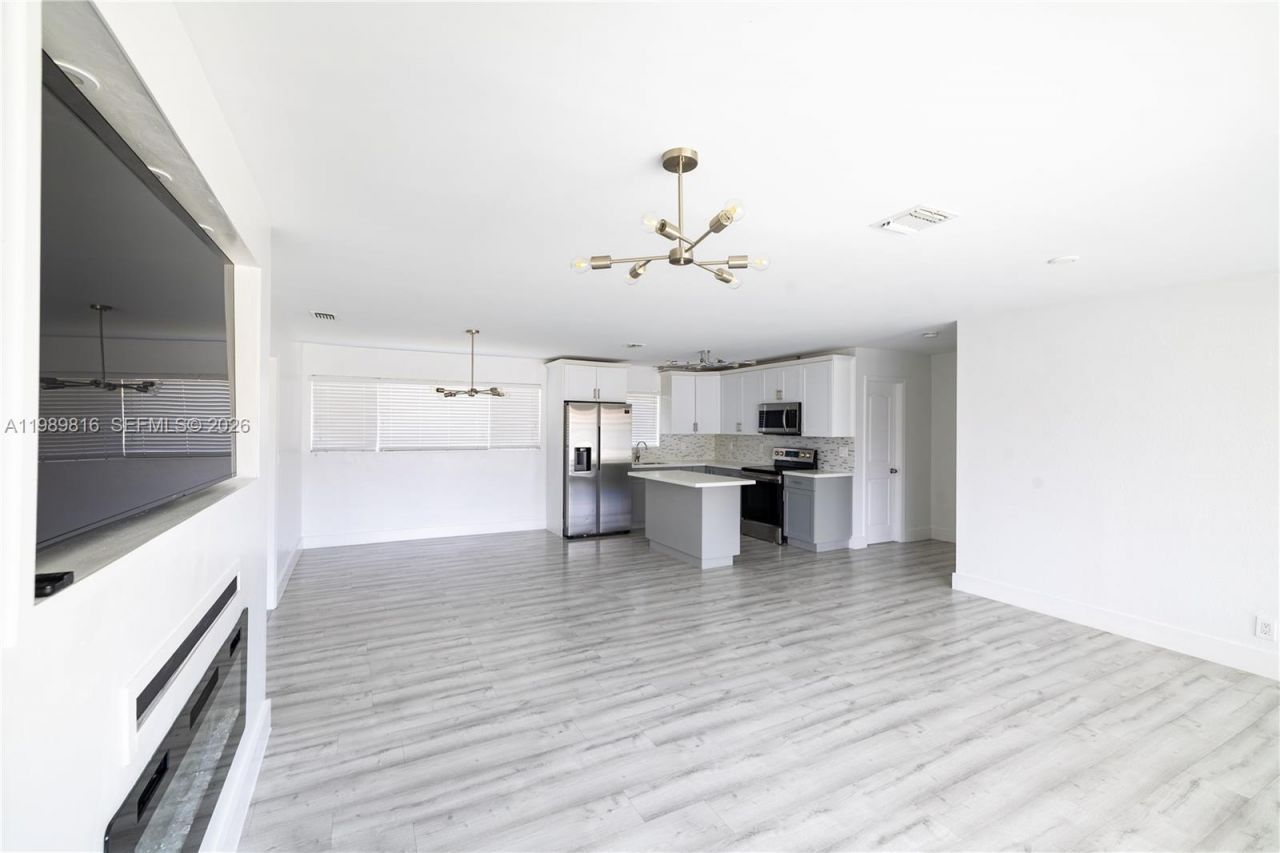 2455 Wiley Ct, Hollywood, FL 33020 Photo