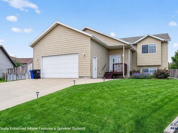 401 KAHLER CT, Rapid City, SD 57701