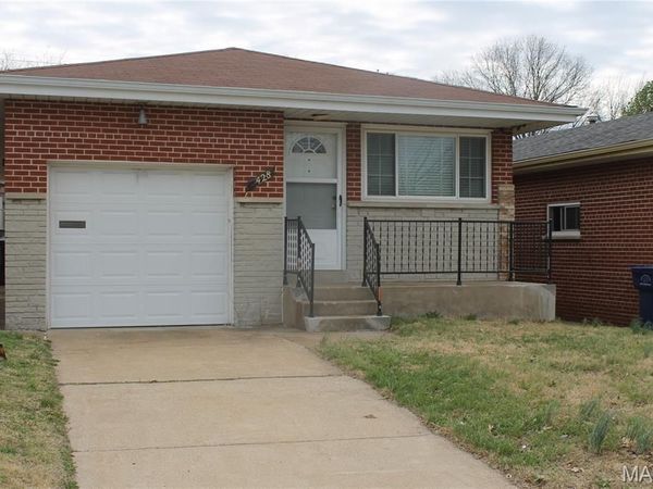 7428 Morganford Road, St Louis, MO 63116