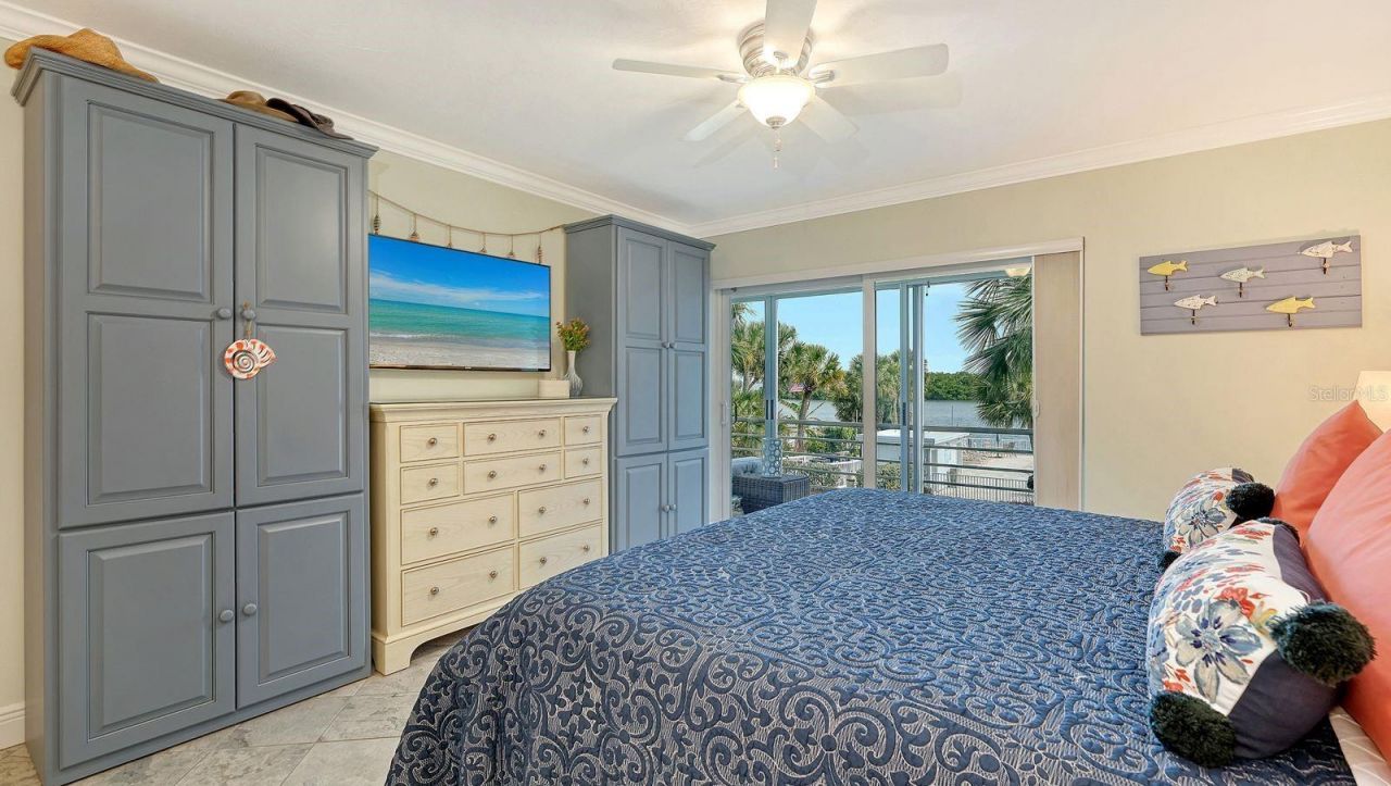 605 Sutton Place, Unit 201, Longboat Key, FL 34228 Photo