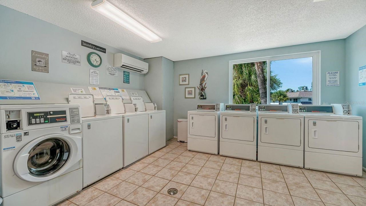 605 Sutton Place, Unit 201, Longboat Key, FL 34228 Photo