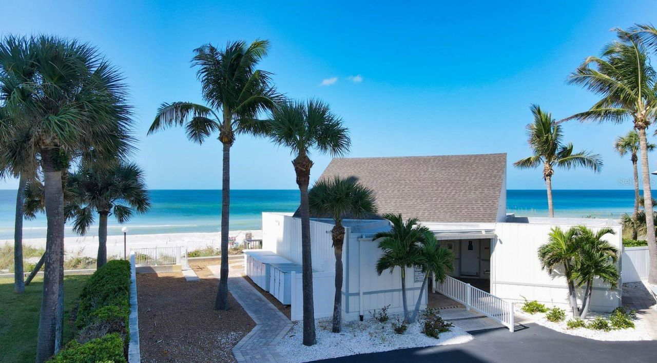 605 Sutton Place, Unit 201, Longboat Key, FL 34228 Photo