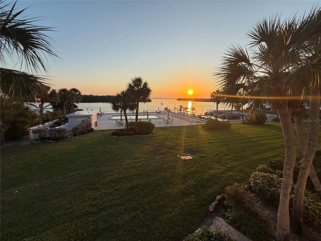 605 Sutton Place, Unit 201, Longboat Key, FL 34228 Photo