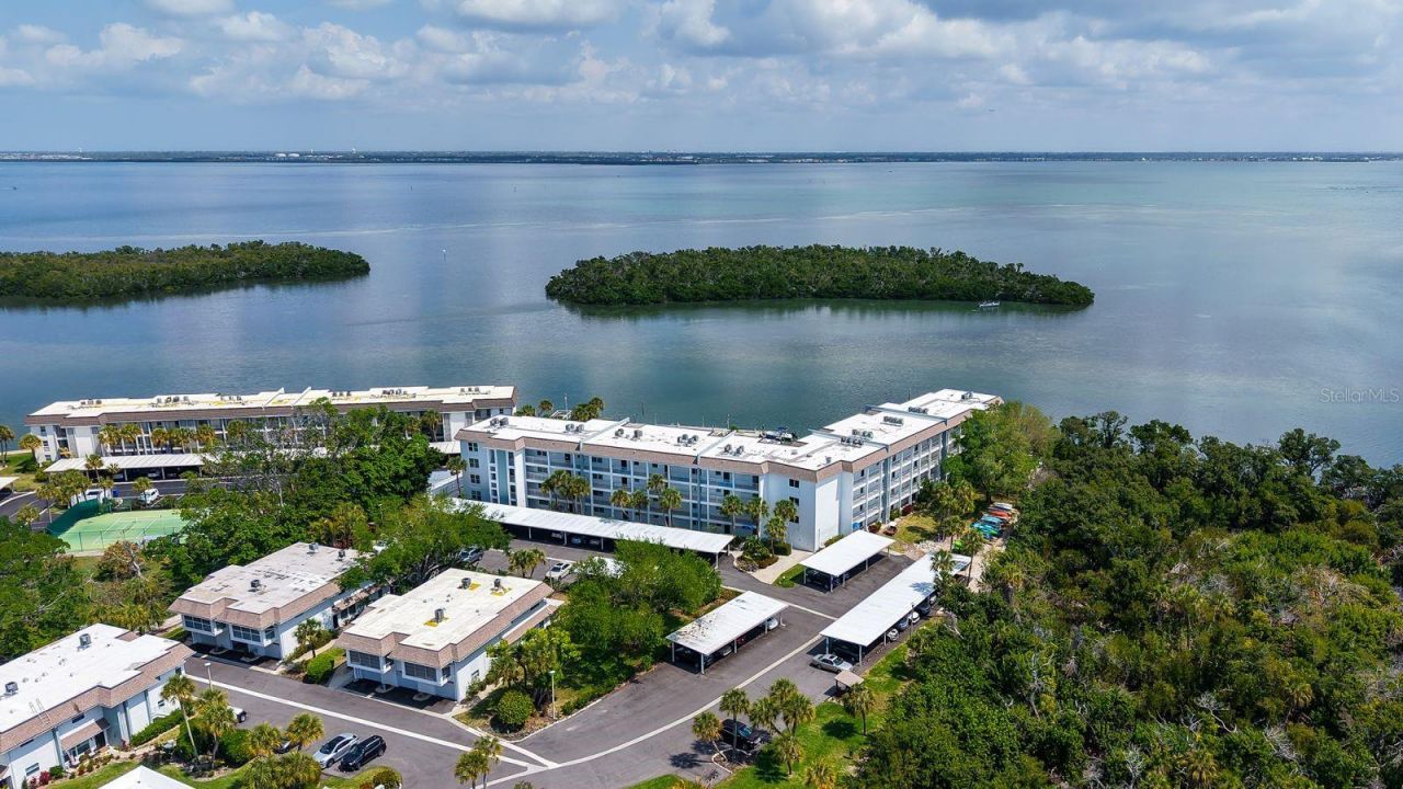 605 Sutton Place, Unit 201, Longboat Key, FL 34228 Photo