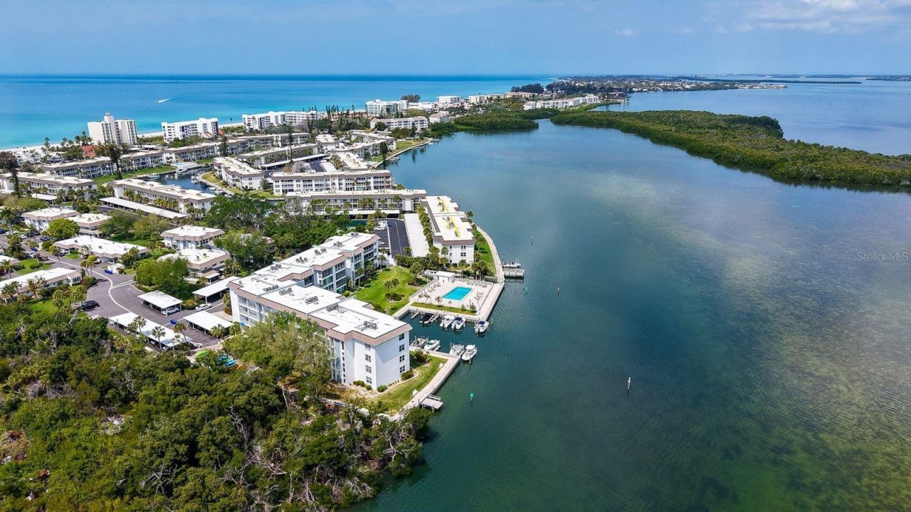 605 Sutton Place, Unit 201, Longboat Key, FL 34228 Photo