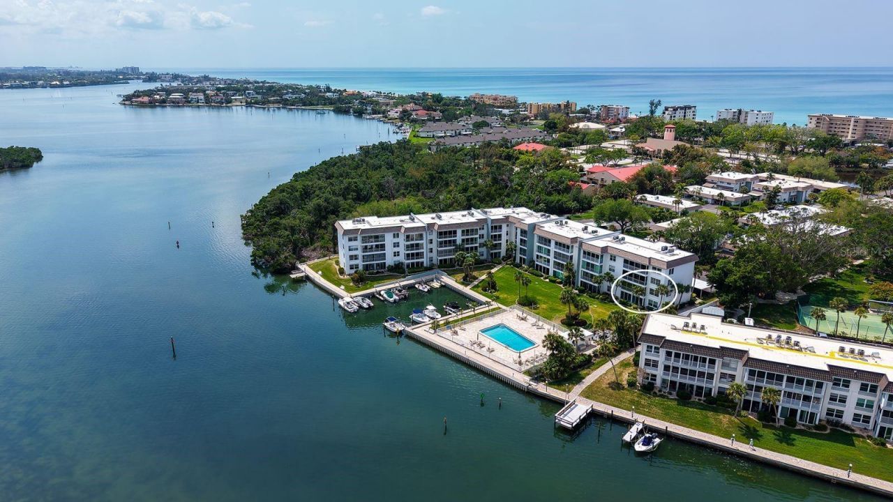 605 Sutton Place, Unit 201, Longboat Key, FL 34228 Photo