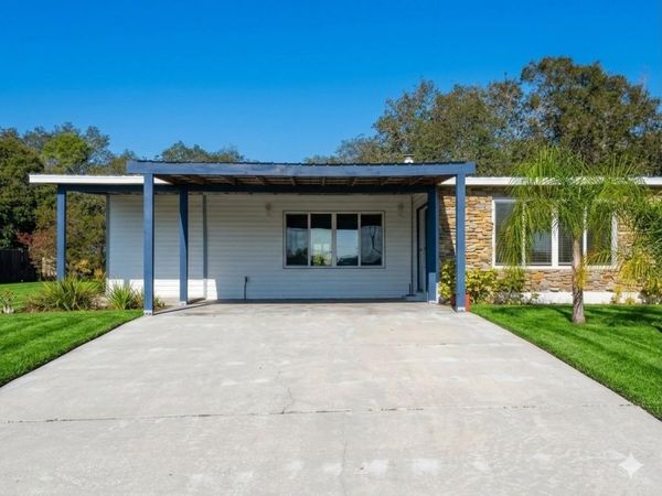 6423 OLD OAK AVENUE , SEBRING, FL 33876