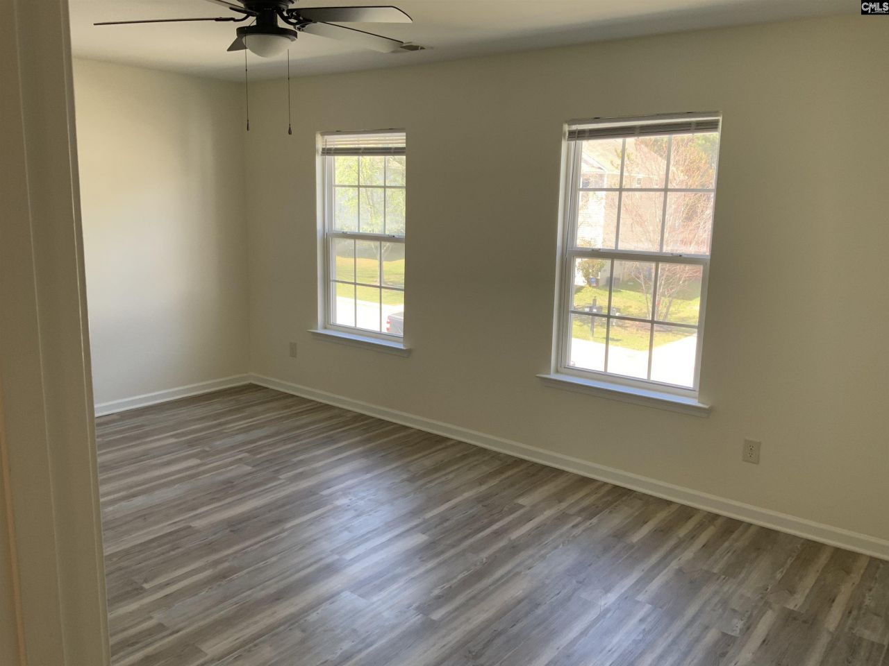 563 Silver Spoon Lane Photo 12