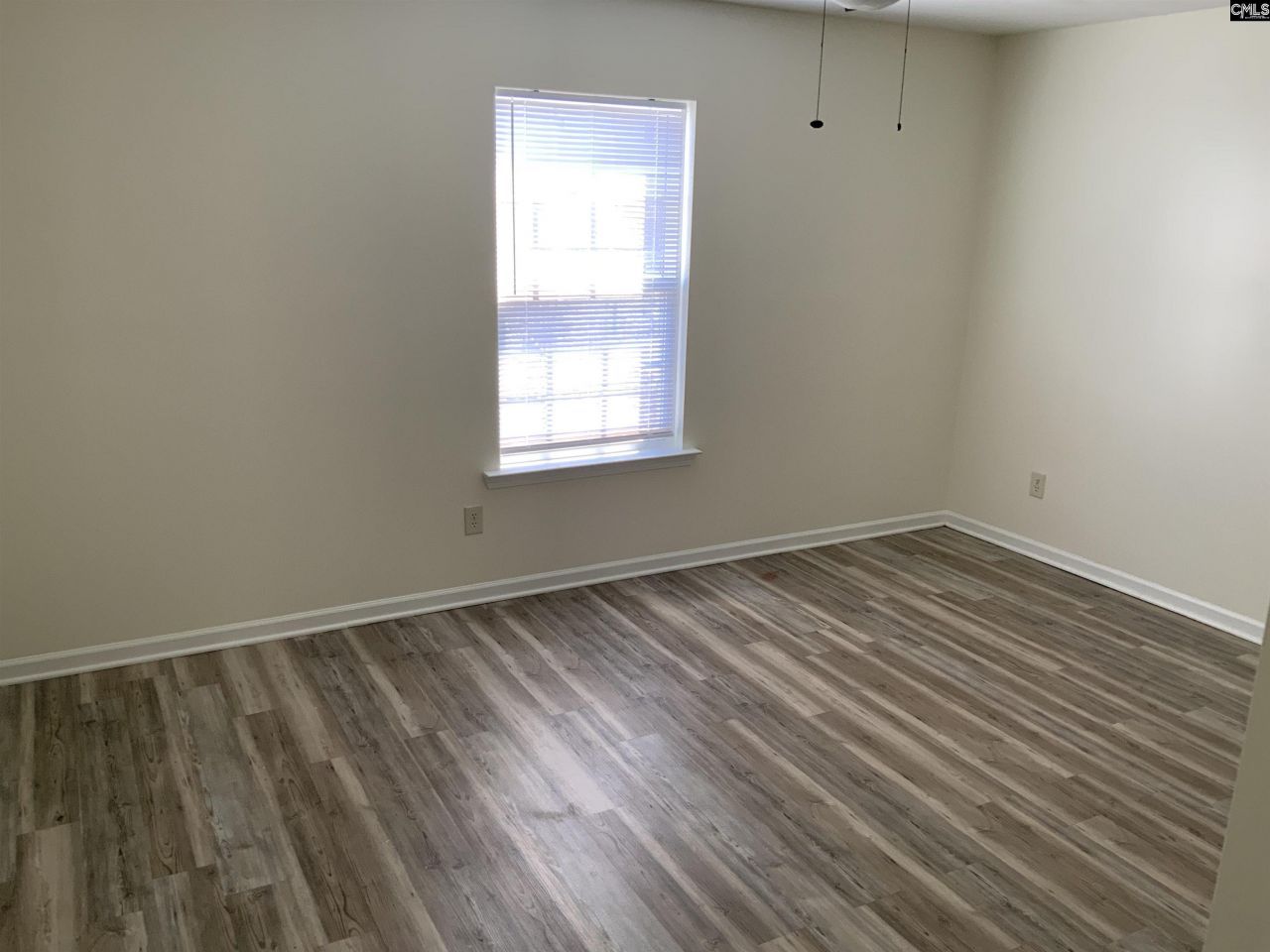 563 Silver Spoon Lane Photo 14