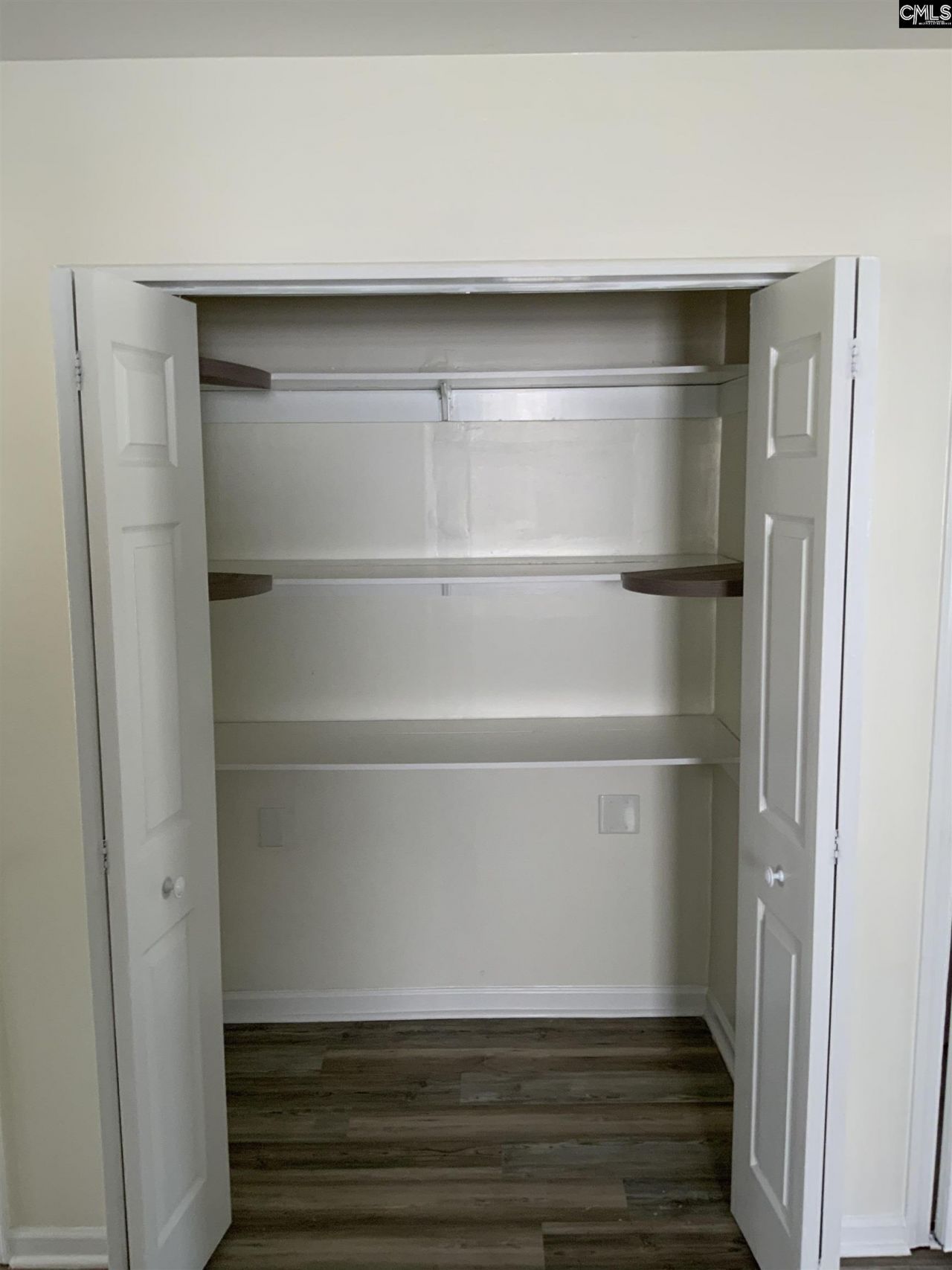 563 Silver Spoon Lane Photo 4