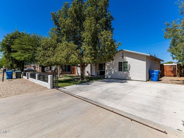 1136 E SUNNYSLOPE Lane, Phoenix, AZ 85020