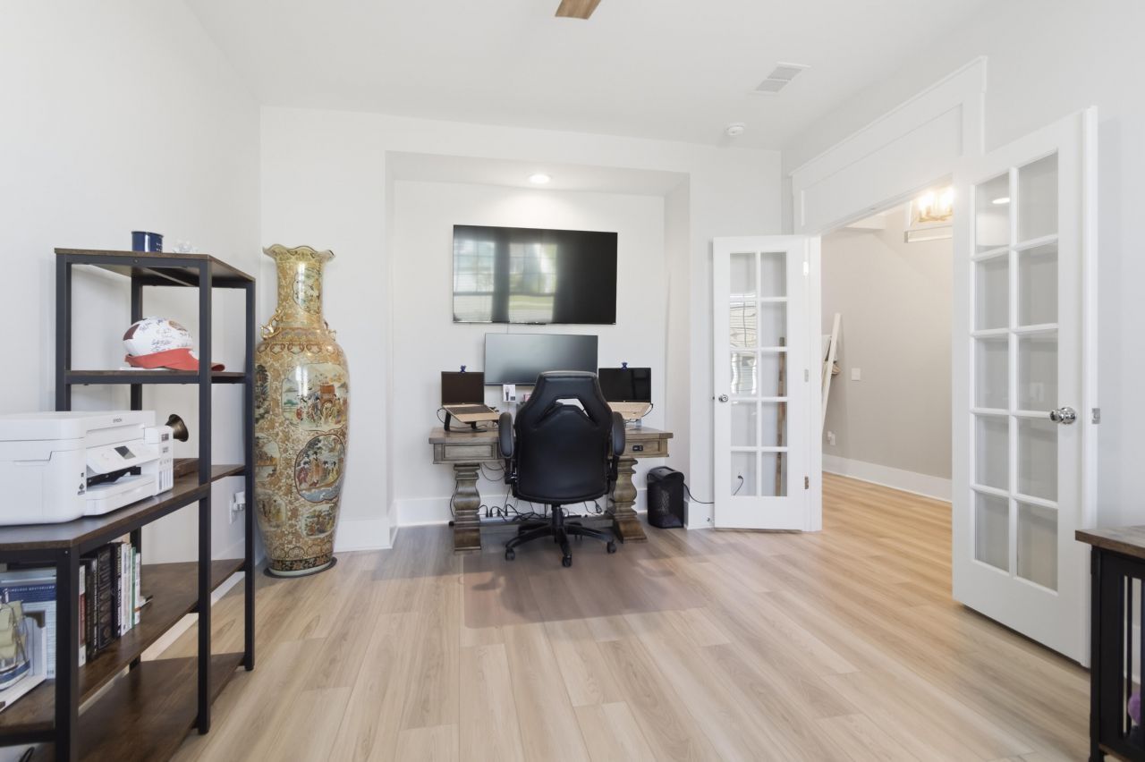 153 Collared Dove Court Photo 6