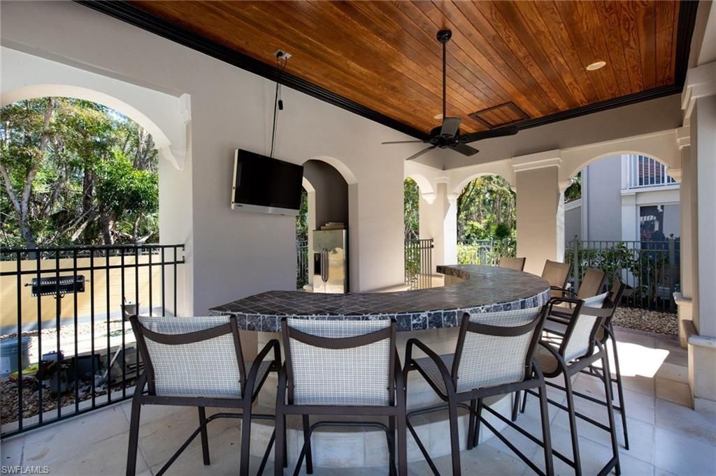 8561 Evernia Ct, Unit 203, Estero, FL 34135 Photo