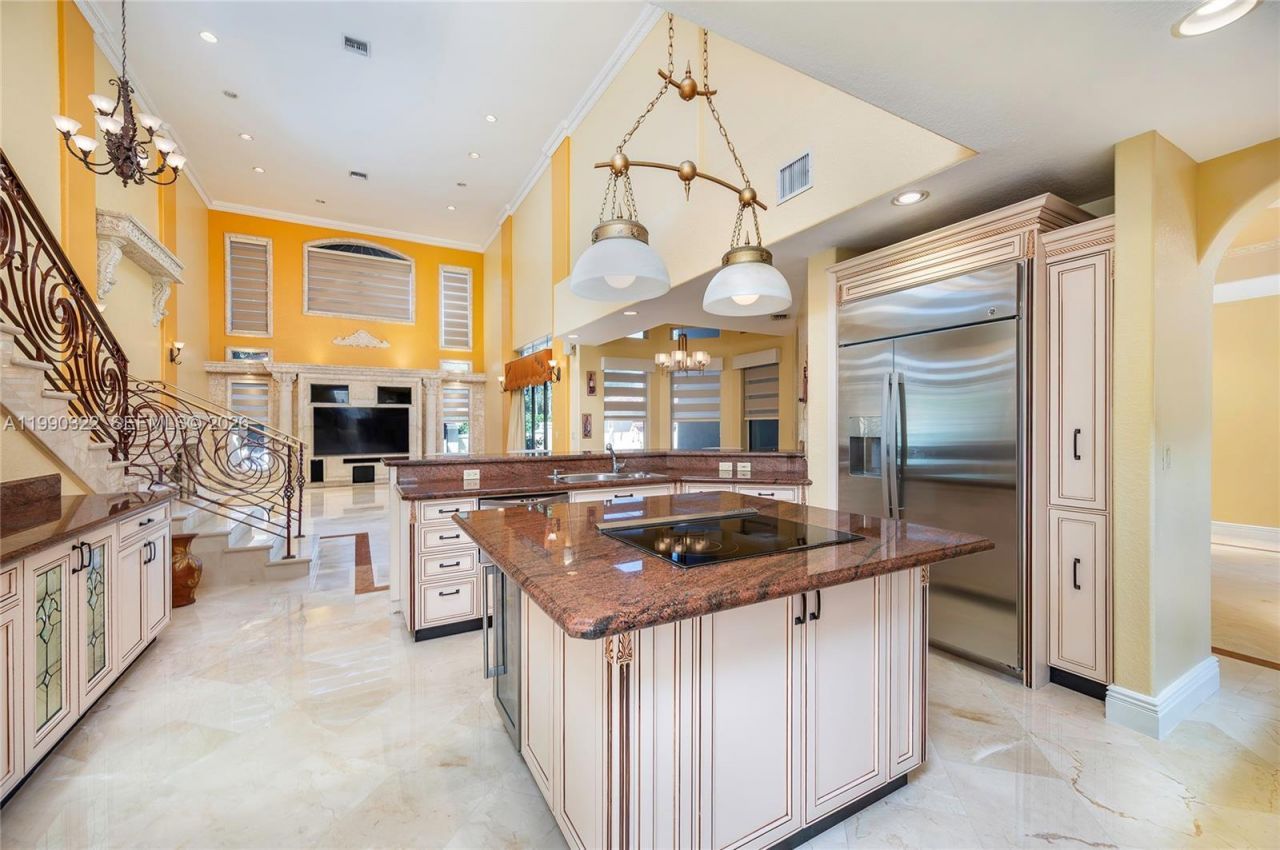 588 Miller Dr, Miami Springs, FL 33166 Photo