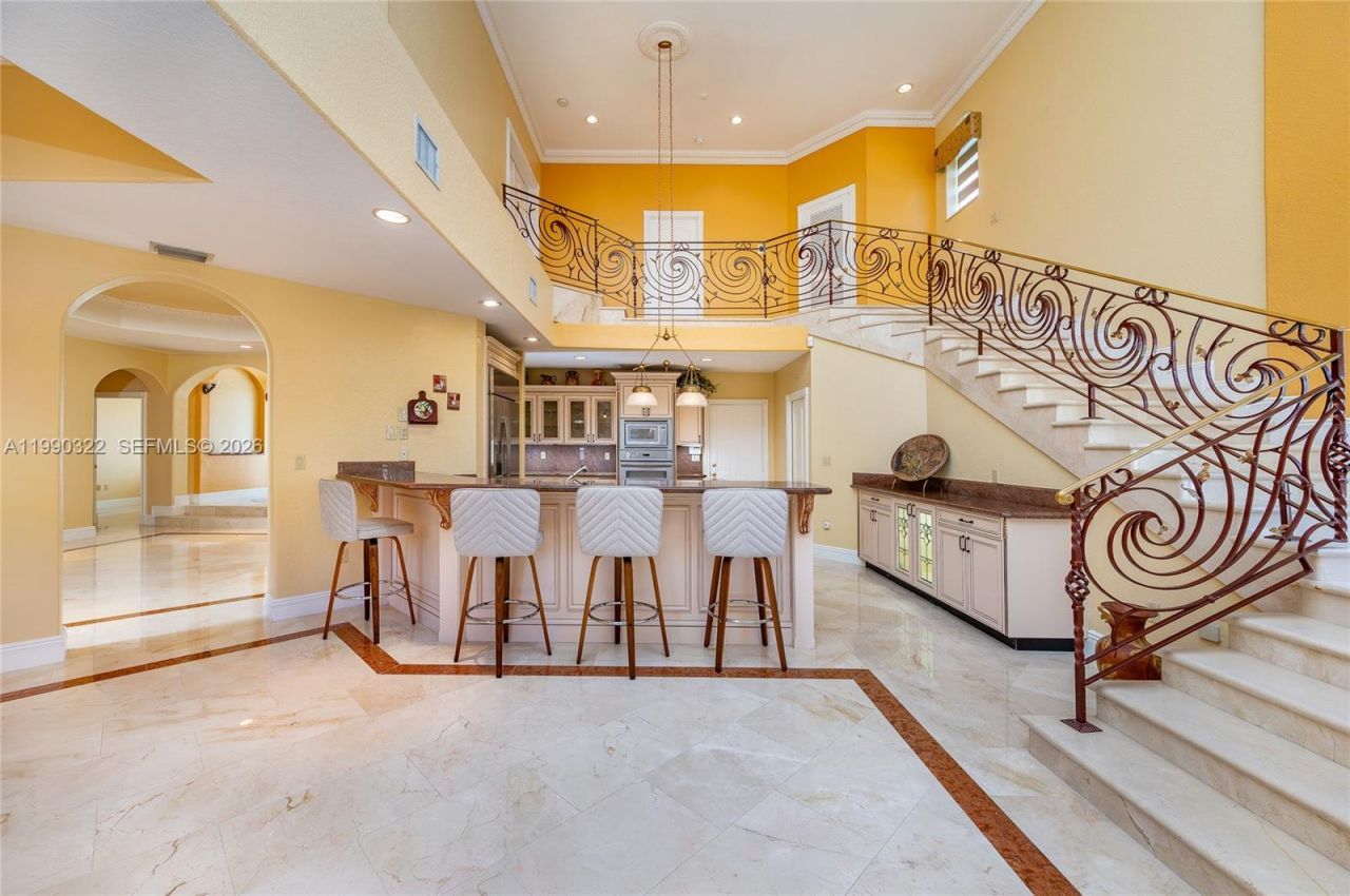 588 Miller Dr , Miami Springs, FL 33166 Photo