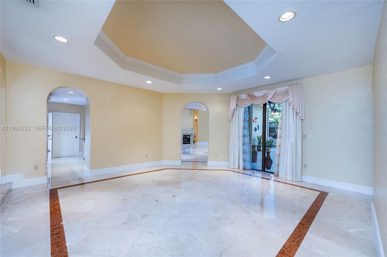 588 Miller Dr, Miami Springs, FL 33166 Photo