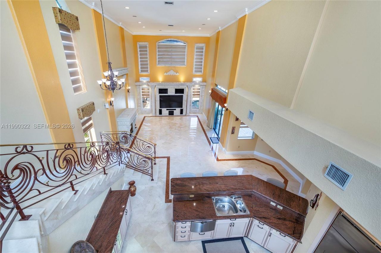 588 Miller Dr, Miami Springs, FL 33166 Photo