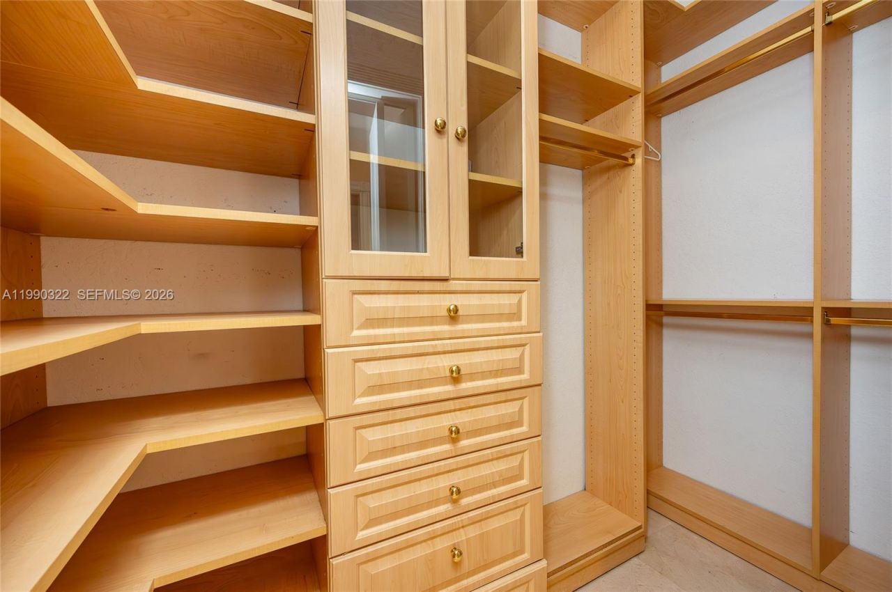 588 Miller Dr , Miami Springs, FL 33166 Photo