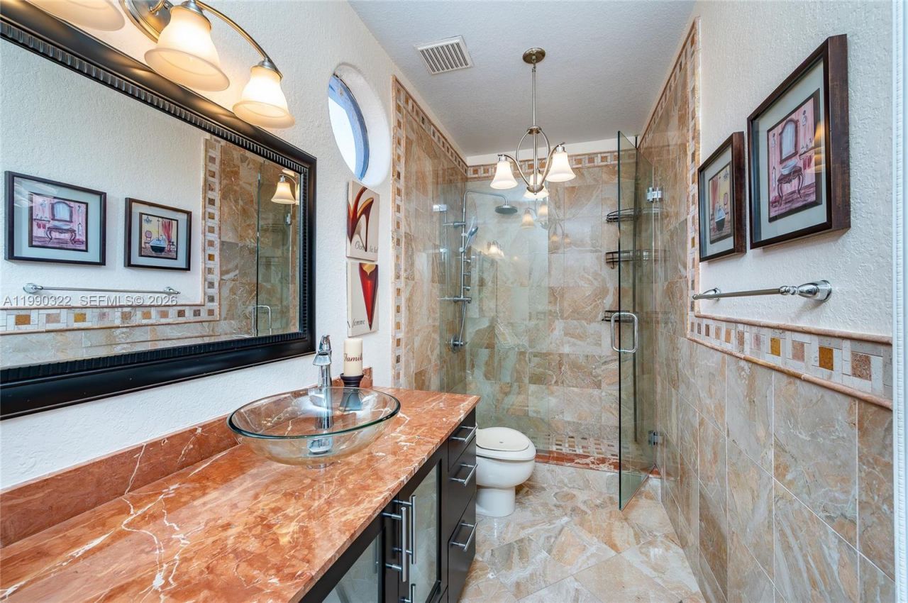 588 Miller Dr, Miami Springs, FL 33166 Photo