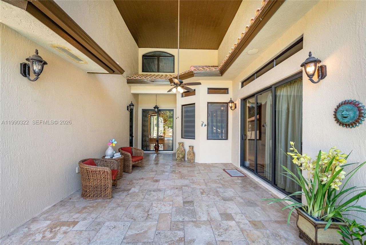 588 Miller Dr , Miami Springs, FL 33166 Photo