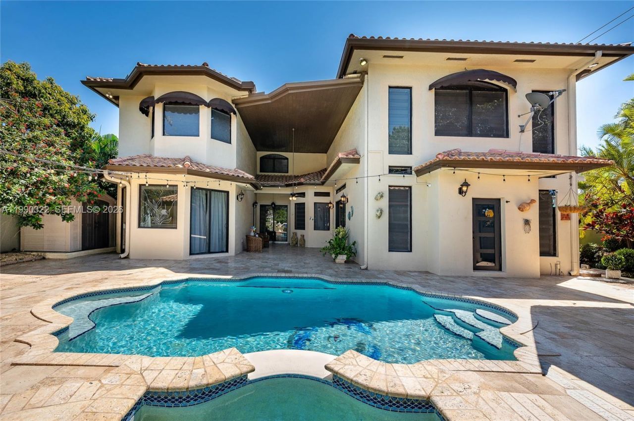 588 Miller Dr , Miami Springs, FL 33166 Photo