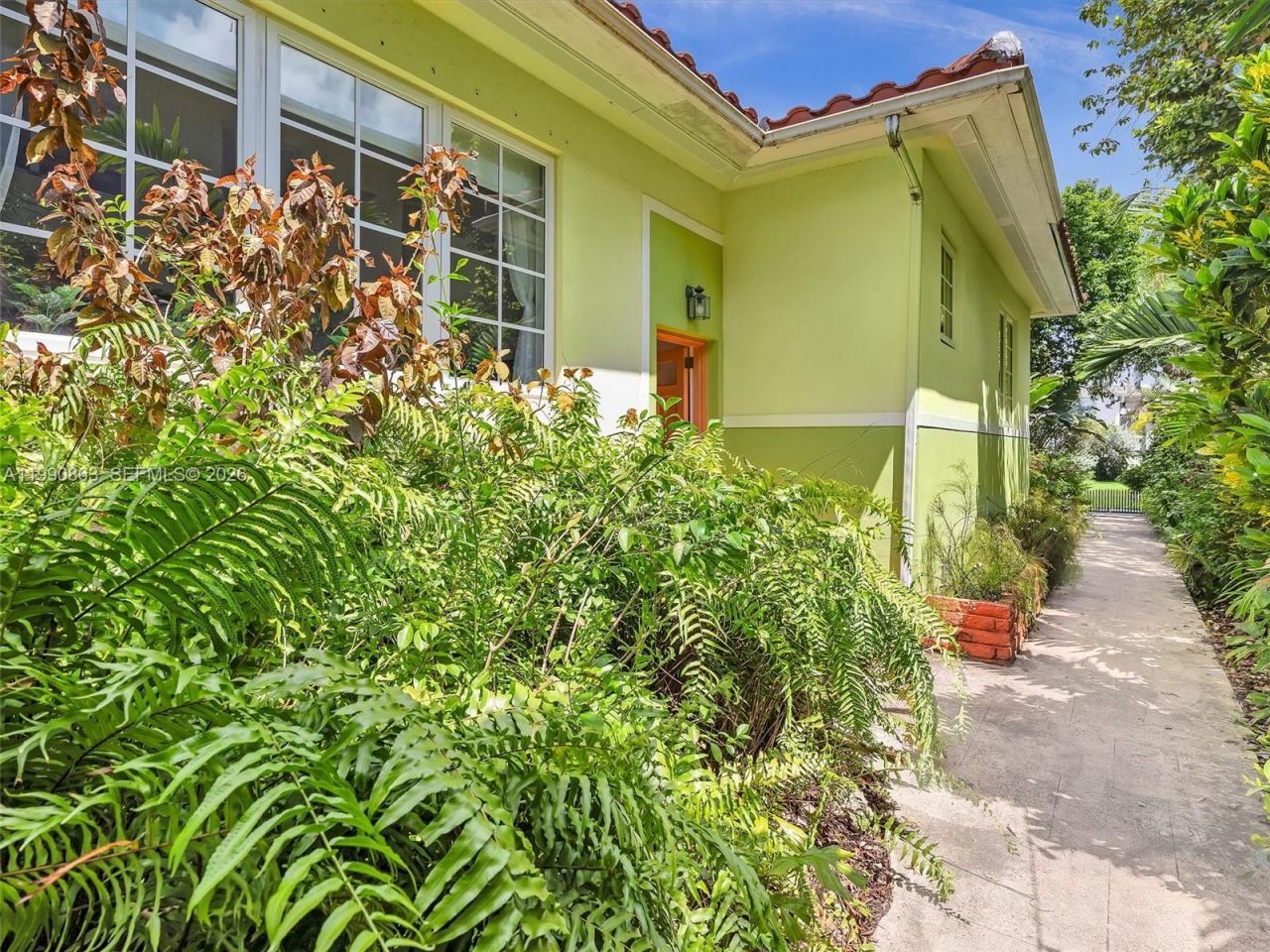 910 Lenox Ave, Unit 2, Miami Beach, FL 33139 Photo