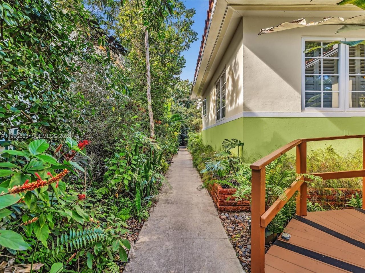 910 Lenox Ave, Unit 2, Miami Beach, FL 33139 Photo