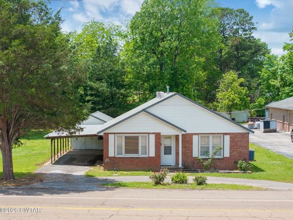 724 S Tennessee Avenue , Parsons, TN 38363