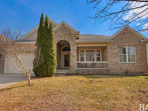 9490 Diana Lane, Huntley, IL 60142