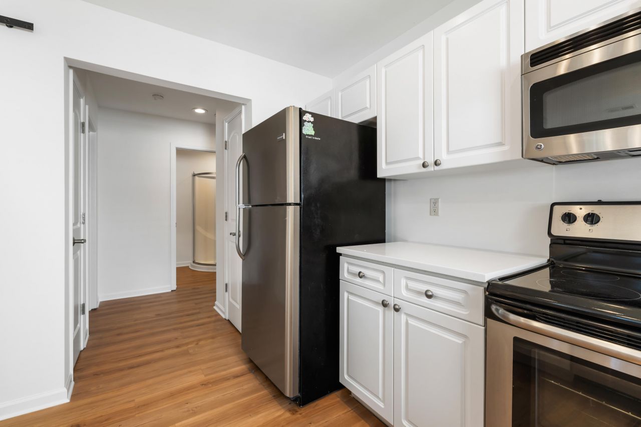 3076 Queensgate Way Photo 10