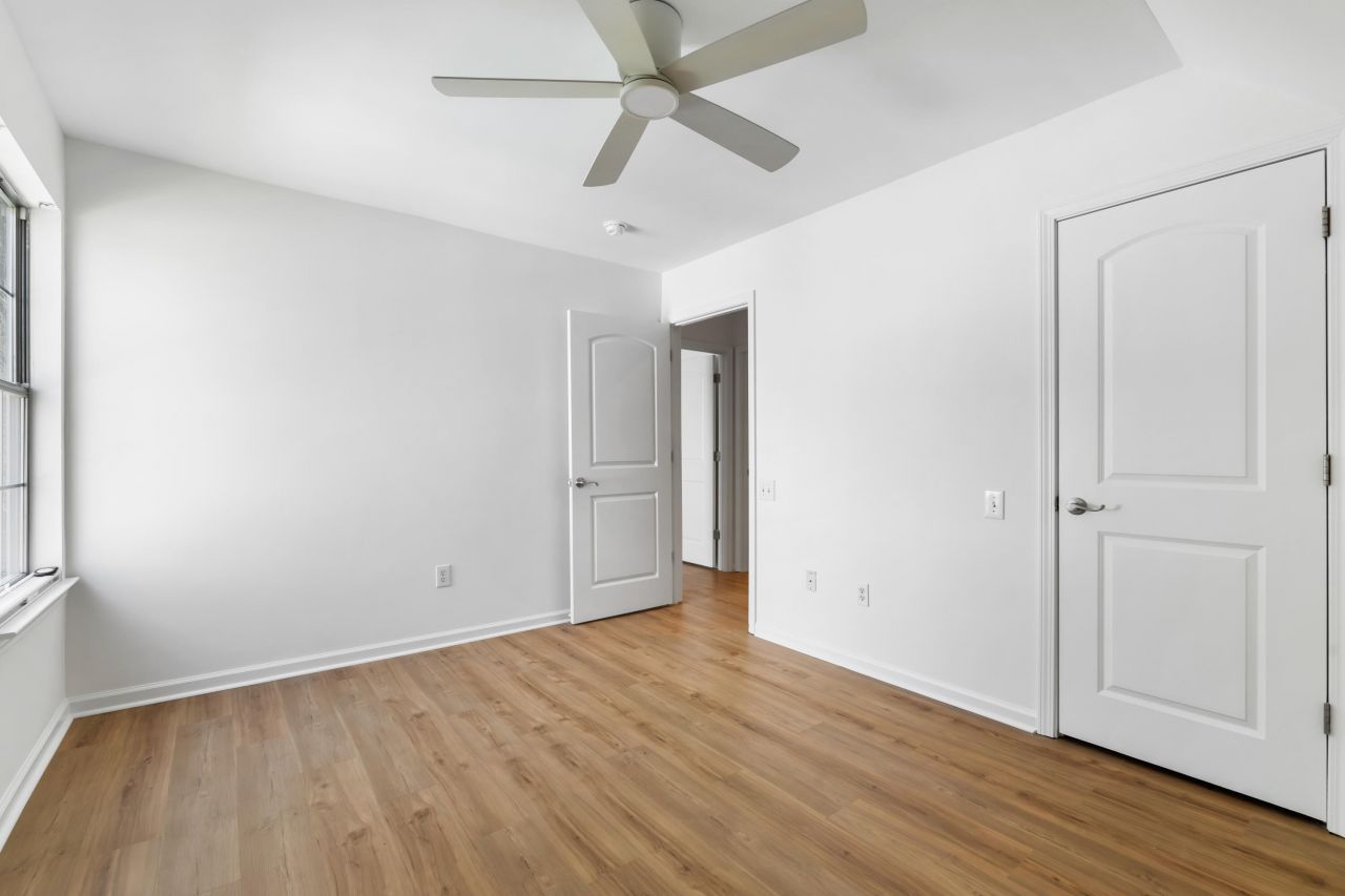 3076 Queensgate Way Photo 20