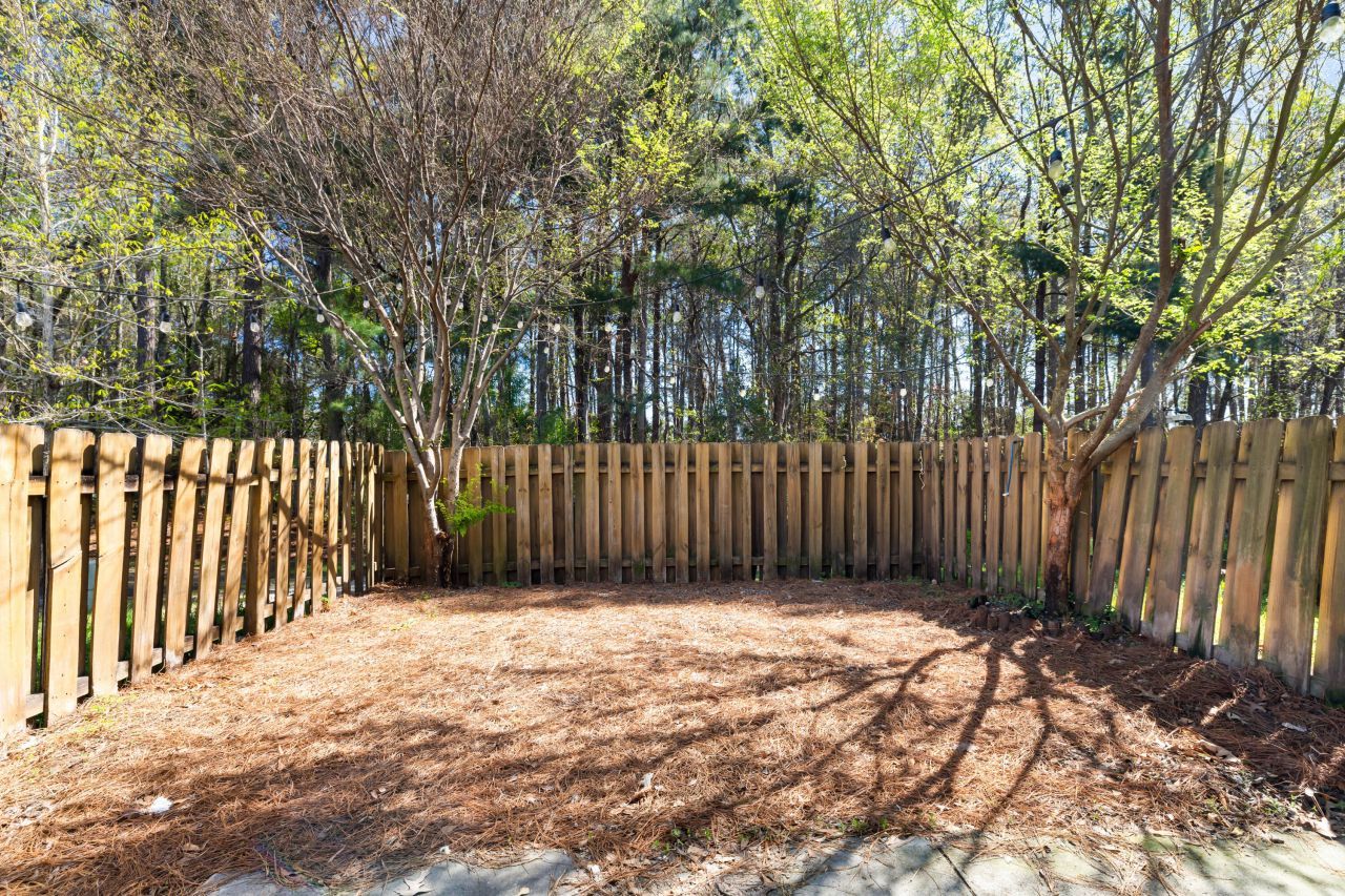 3076 Queensgate Way Photo 24