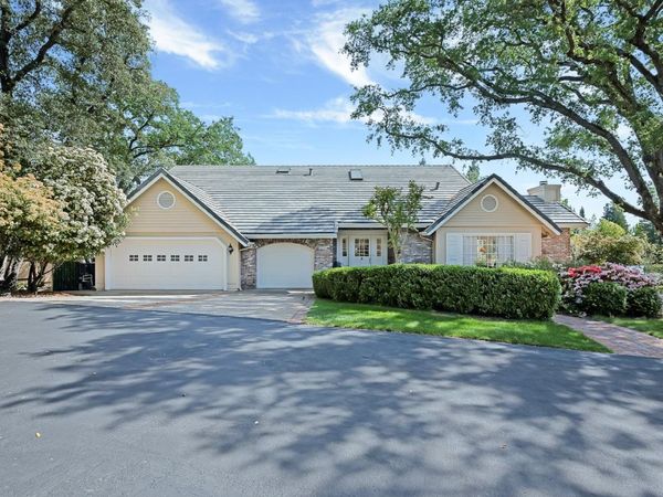 6525 Via Sereno Dr, Sloughhouse, CA 95683